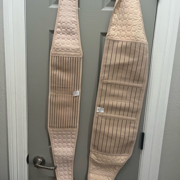 Chong Erfei postpartum waist and pelvic belts - Picture 3 of 4